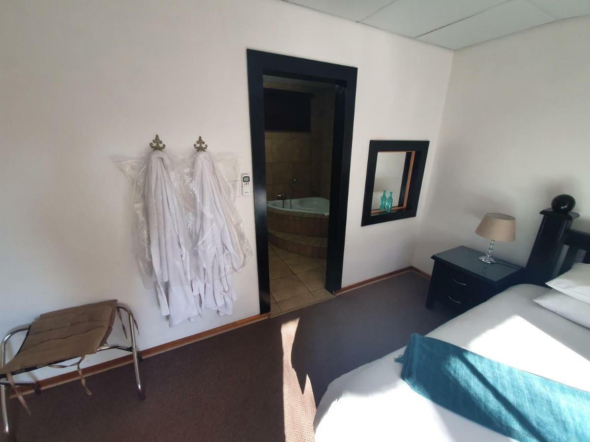 Leach Lodge Куруман Екстериор снимка