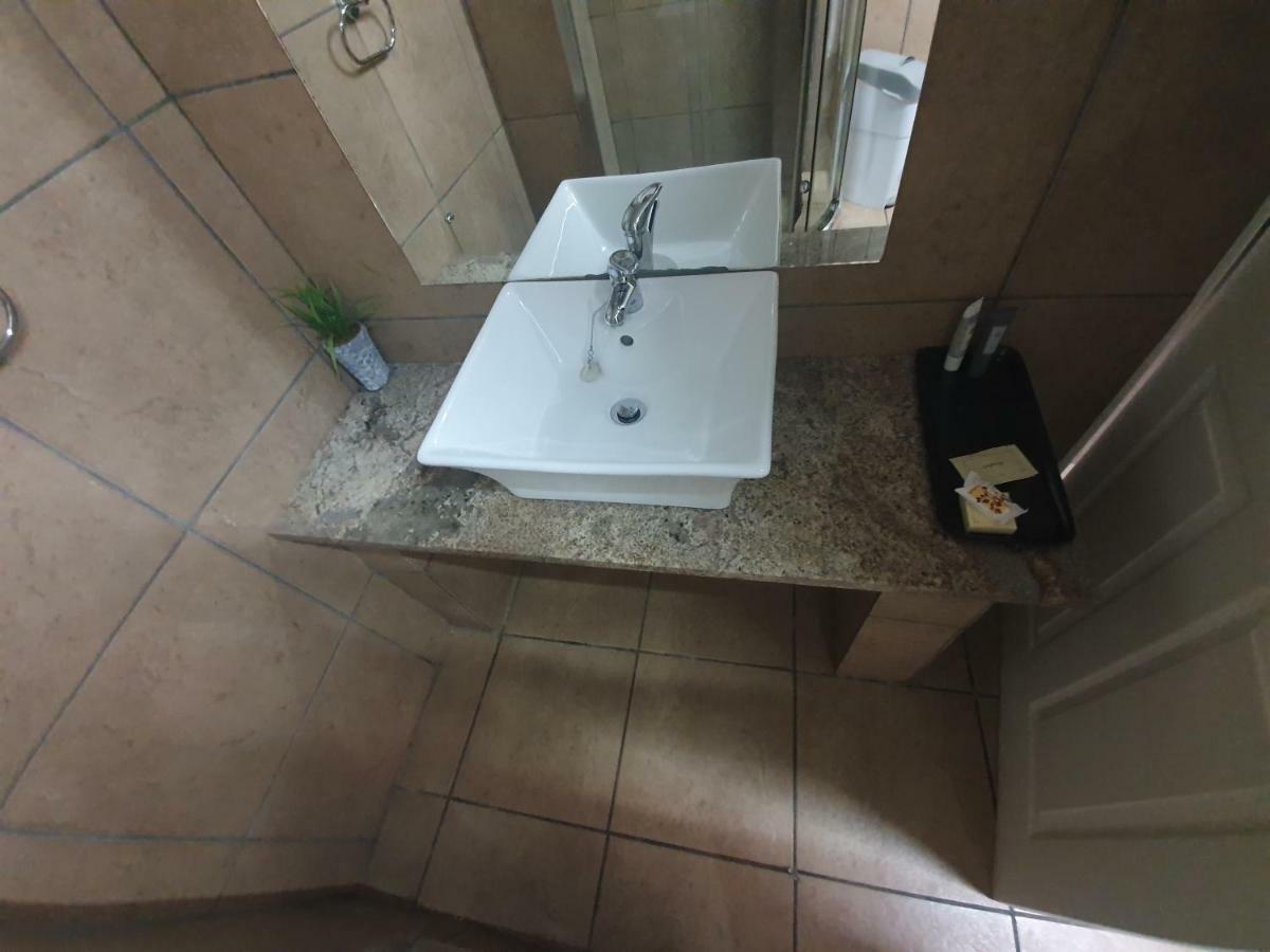 Leach Lodge Куруман Екстериор снимка