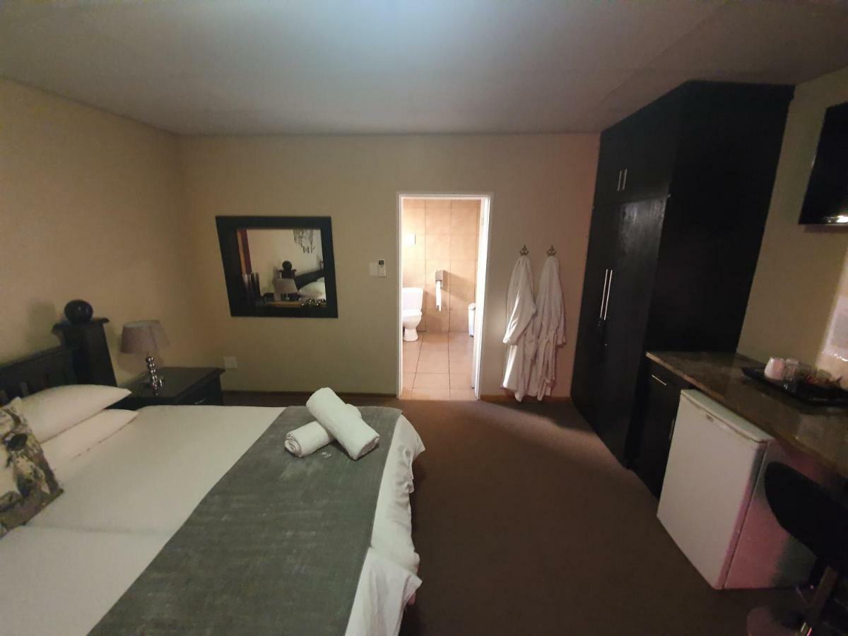 Leach Lodge Куруман Екстериор снимка