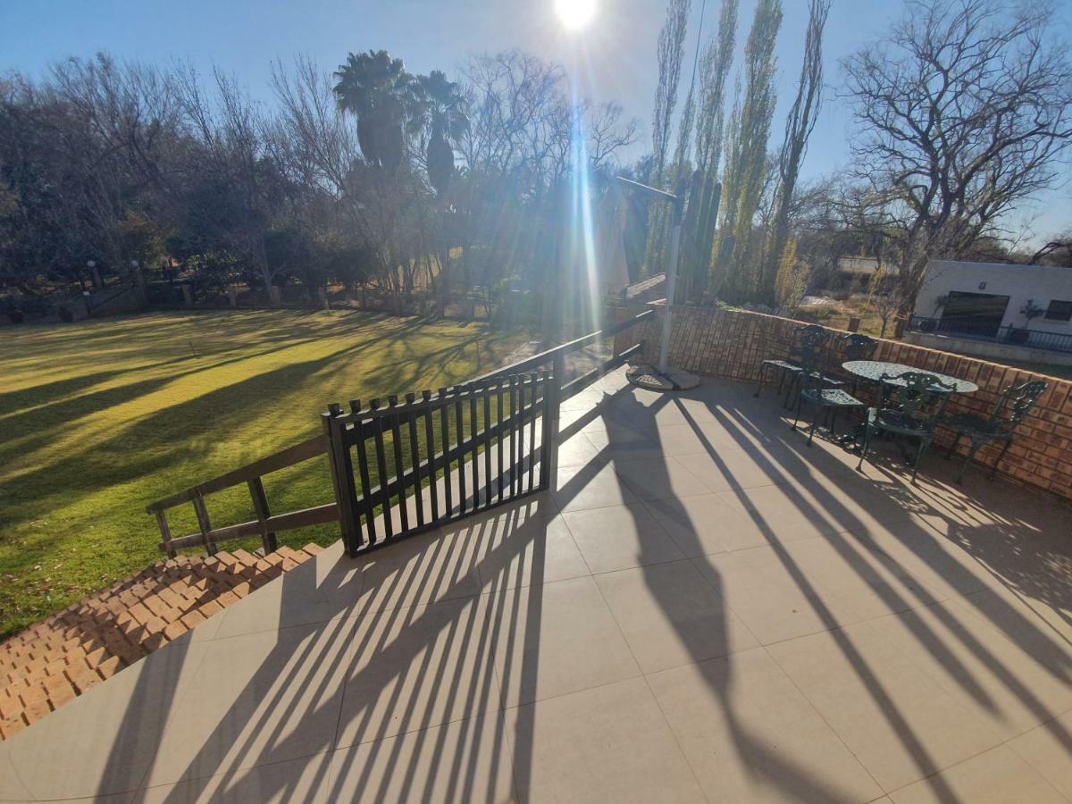 Leach Lodge Куруман Екстериор снимка