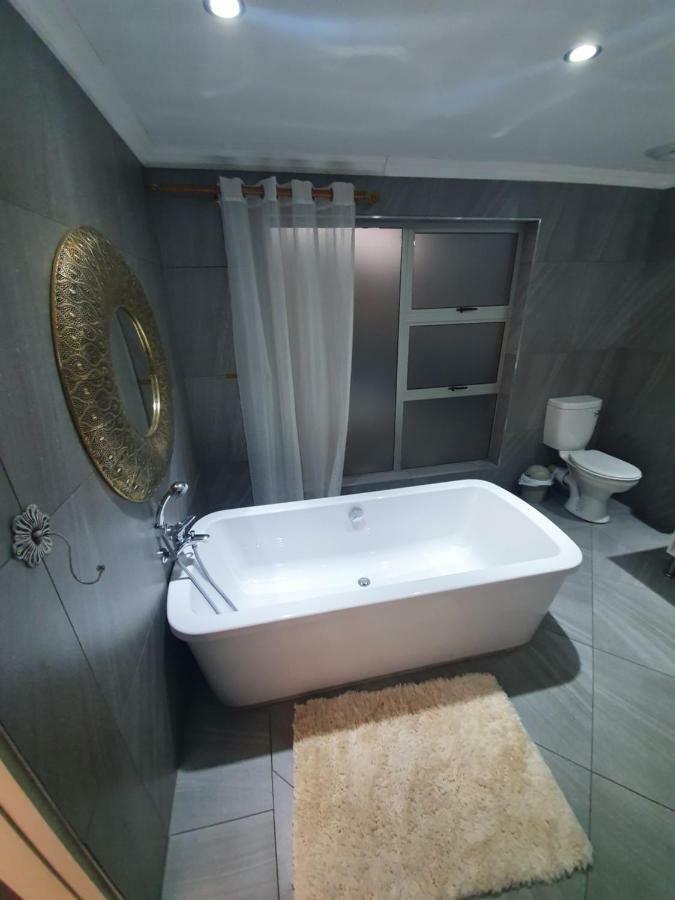 Leach Lodge Куруман Екстериор снимка
